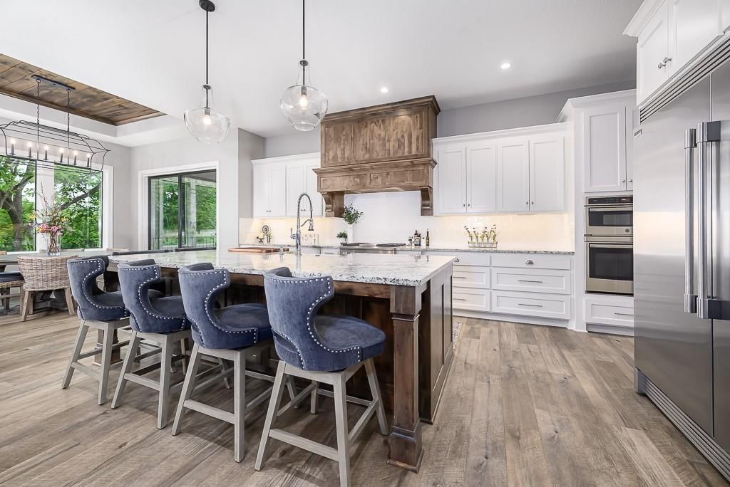 Photo 13 of 52 - 10000 Hollingsworth Road, Kansas City, KS 66109