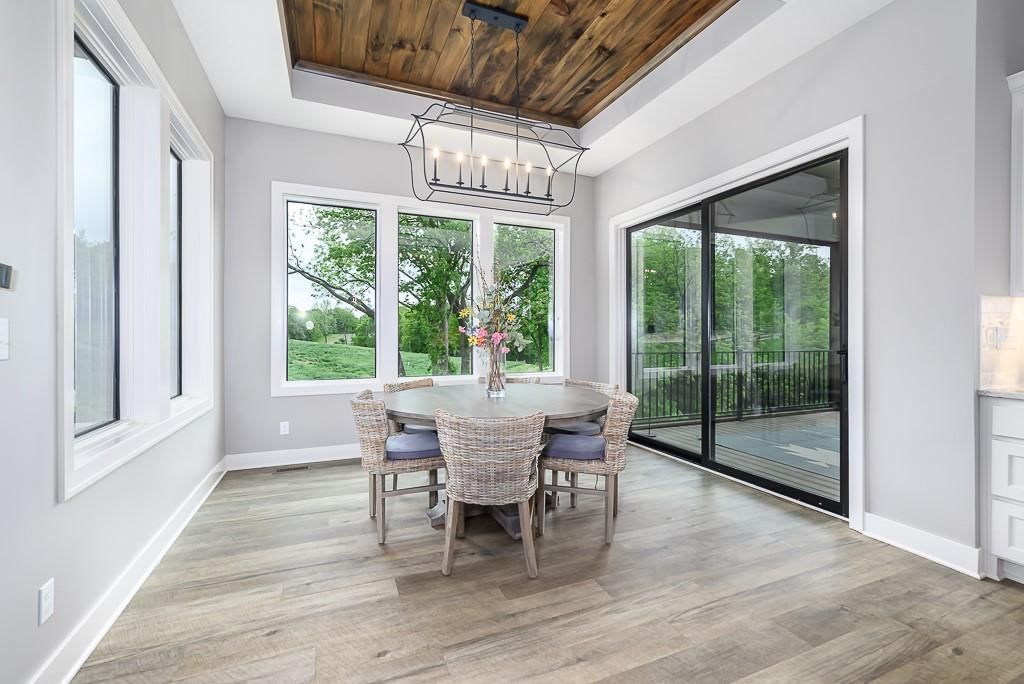 Photo 18 of 52 - 10000 Hollingsworth Road, Kansas City, KS 66109