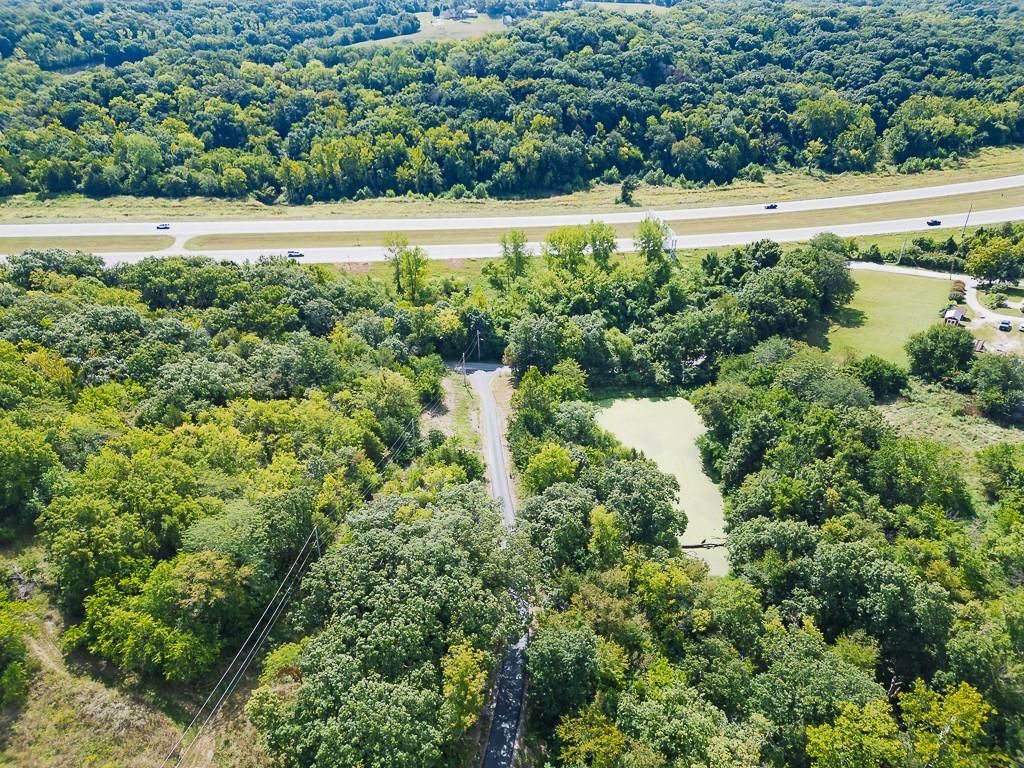 Photo 40 of 52 - 10000 Hollingsworth Road, Kansas City, KS 66109