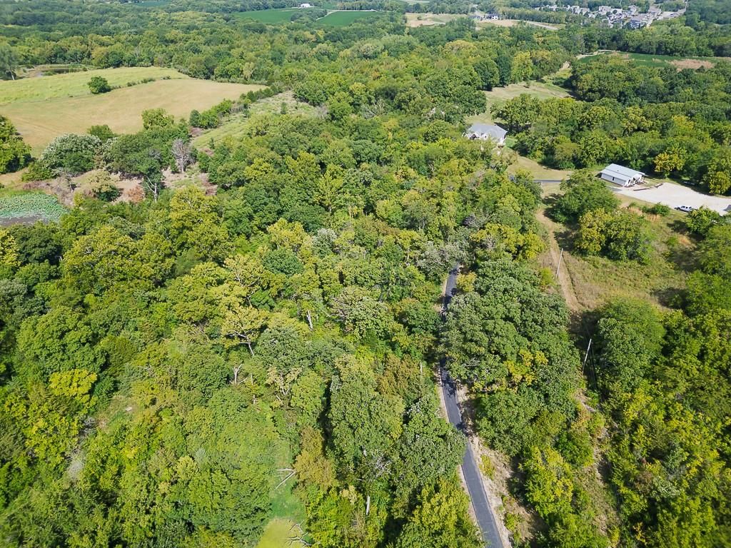 Photo 42 of 52 - 10000 Hollingsworth Road, Kansas City, KS 66109