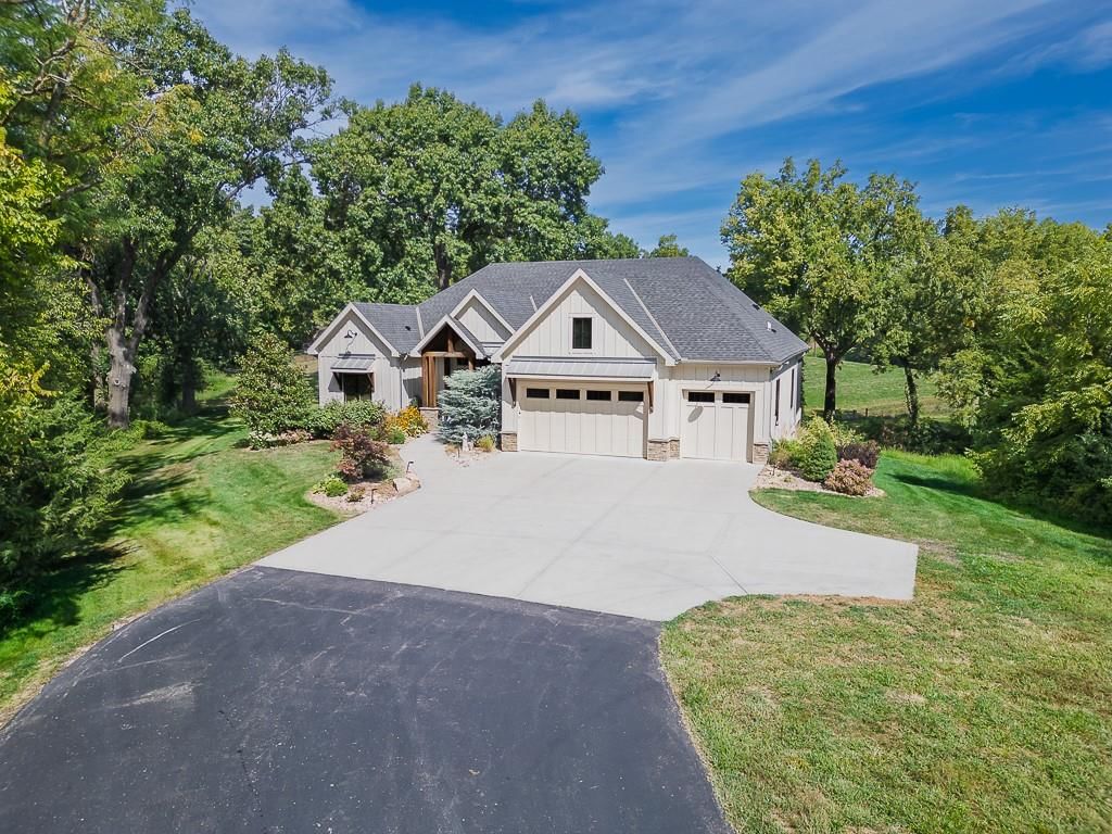 Photo 43 of 52 - 10000 Hollingsworth Road, Kansas City, KS 66109