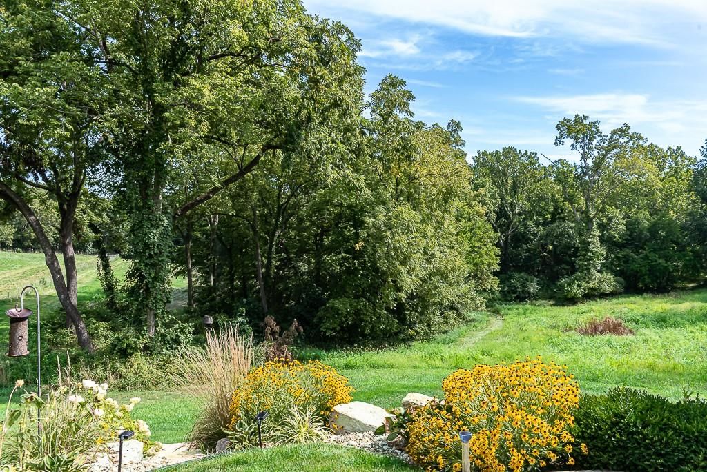 Photo 51 of 52 - 10000 Hollingsworth Road, Kansas City, KS 66109