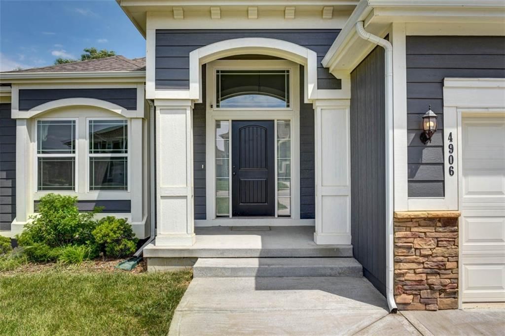 4906 NE 105th Street — photo 2
