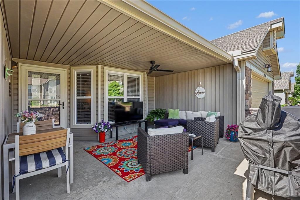 15621 Landauer Street — photo 8