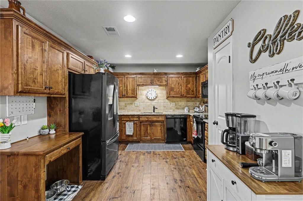 15621 Landauer Street — photo 16
