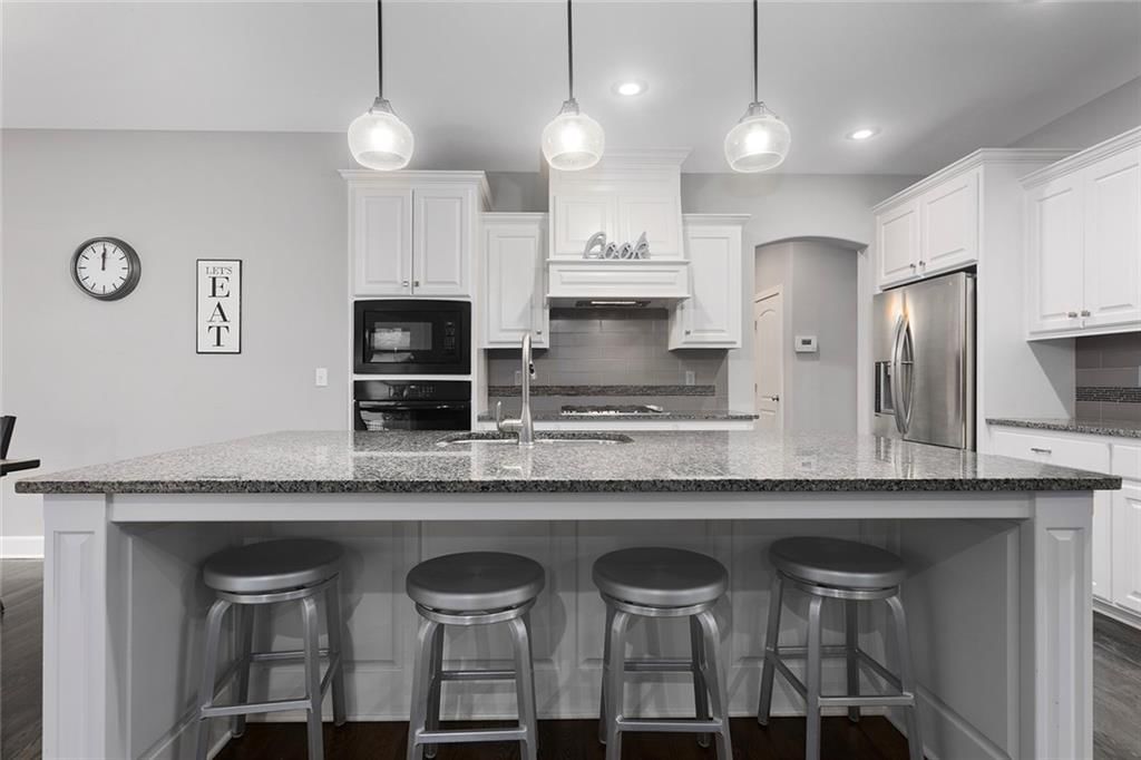 10519 N EUCLID Avenue — photo 12