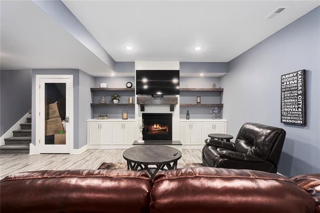 10519 N EUCLID Avenue — photo 39