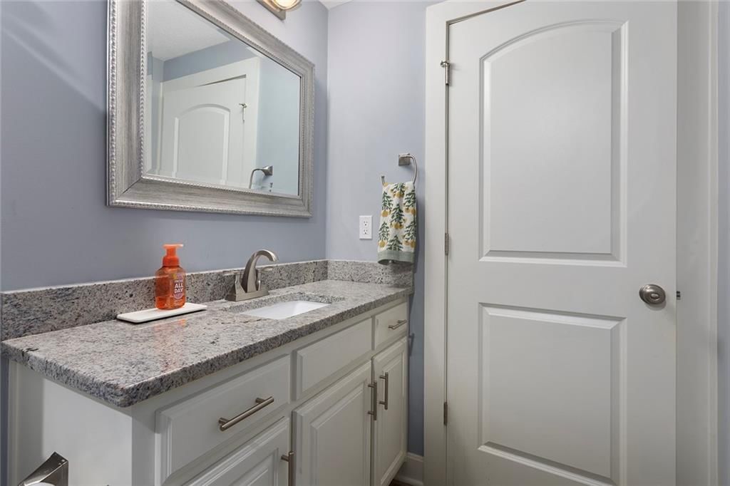 10519 N EUCLID Avenue — photo 44
