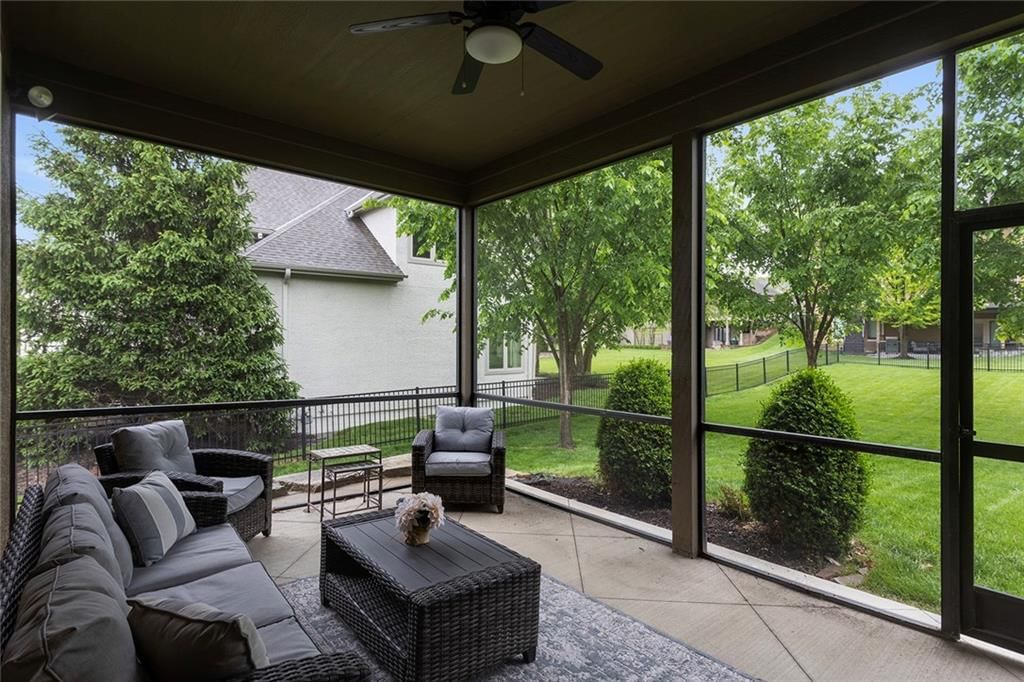 10519 N EUCLID Avenue — photo 47