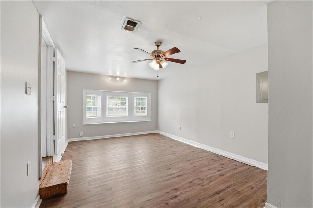 2507 N 47th Street — photo 13