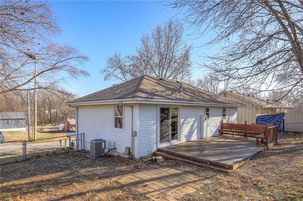 2218 Liberty Landing Road — photo 30