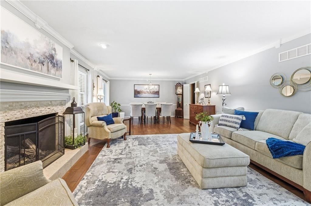 301 S Stevenson Street — photo 12