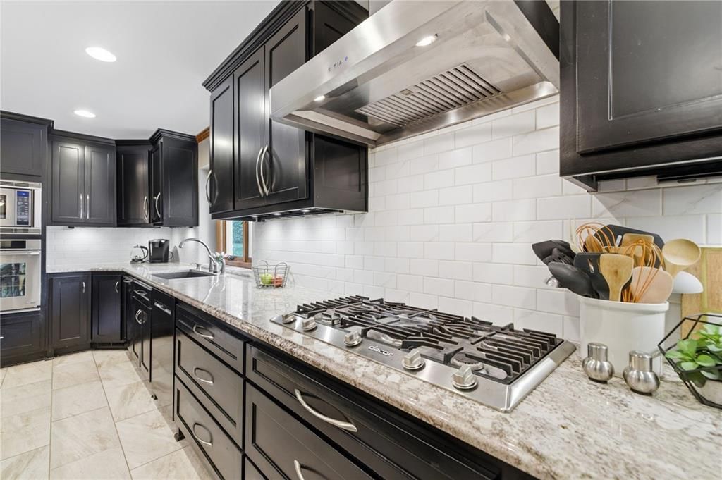 301 S Stevenson Street — photo 21
