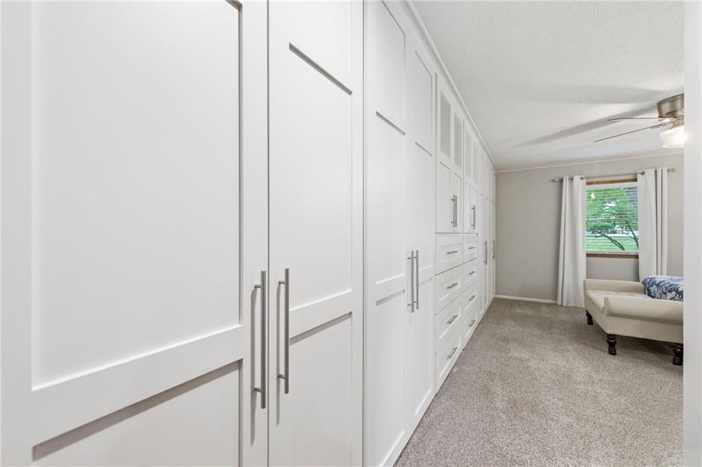 301 S Stevenson Street — photo 32