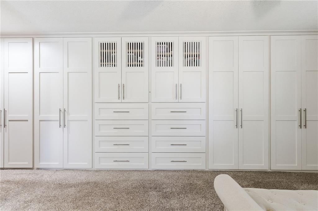 301 S Stevenson Street — photo 36