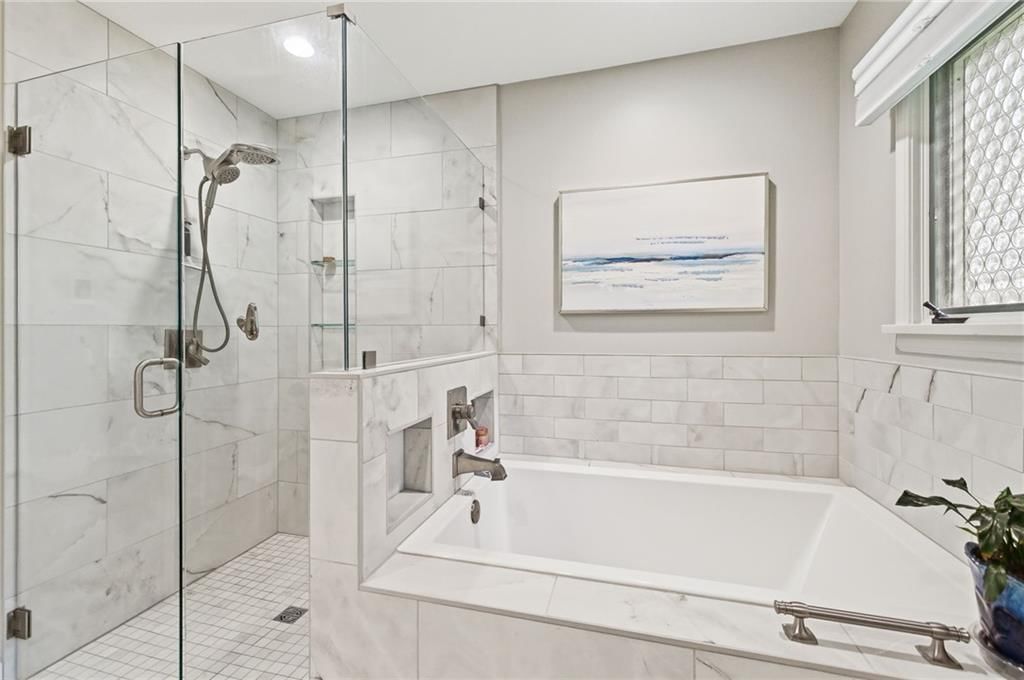 301 S Stevenson Street — photo 39
