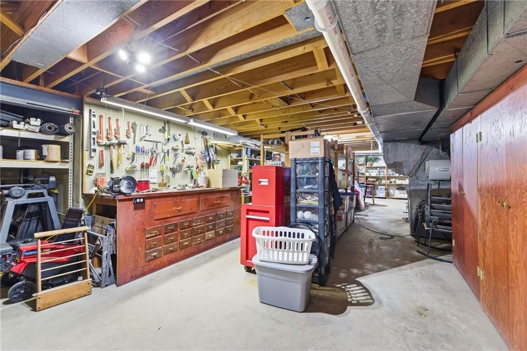 301 S Stevenson Street — photo 48