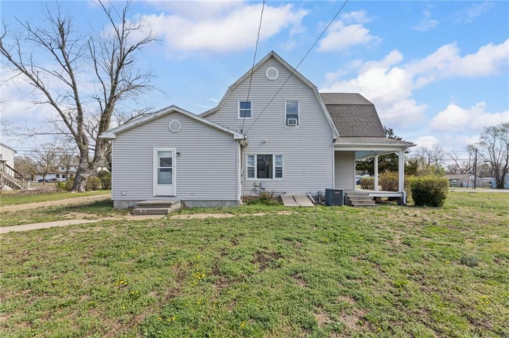 702 N Kentucky Street — photo 27