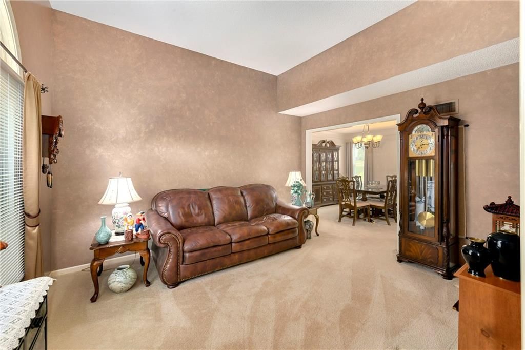 2508 NW Bent Tree Circle — photo 6