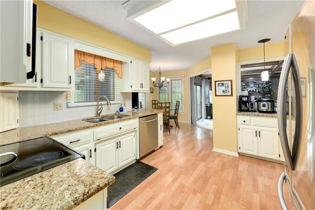 2508 NW Bent Tree Circle — photo 18