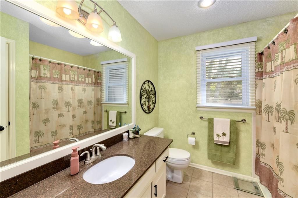 2508 NW Bent Tree Circle — photo 24