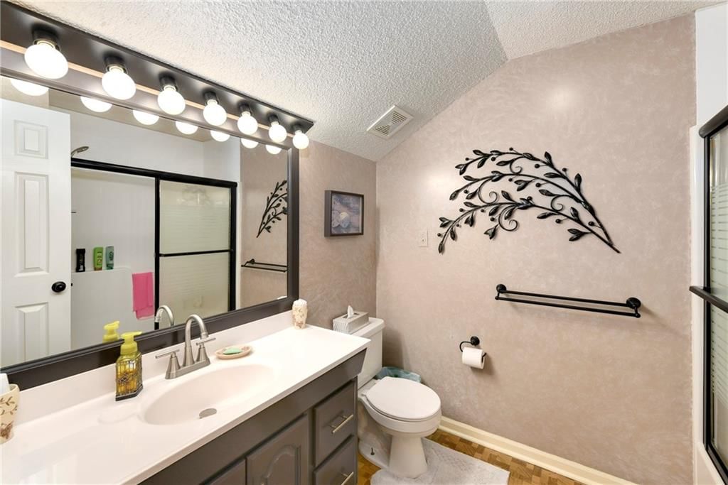 2508 NW Bent Tree Circle — photo 37