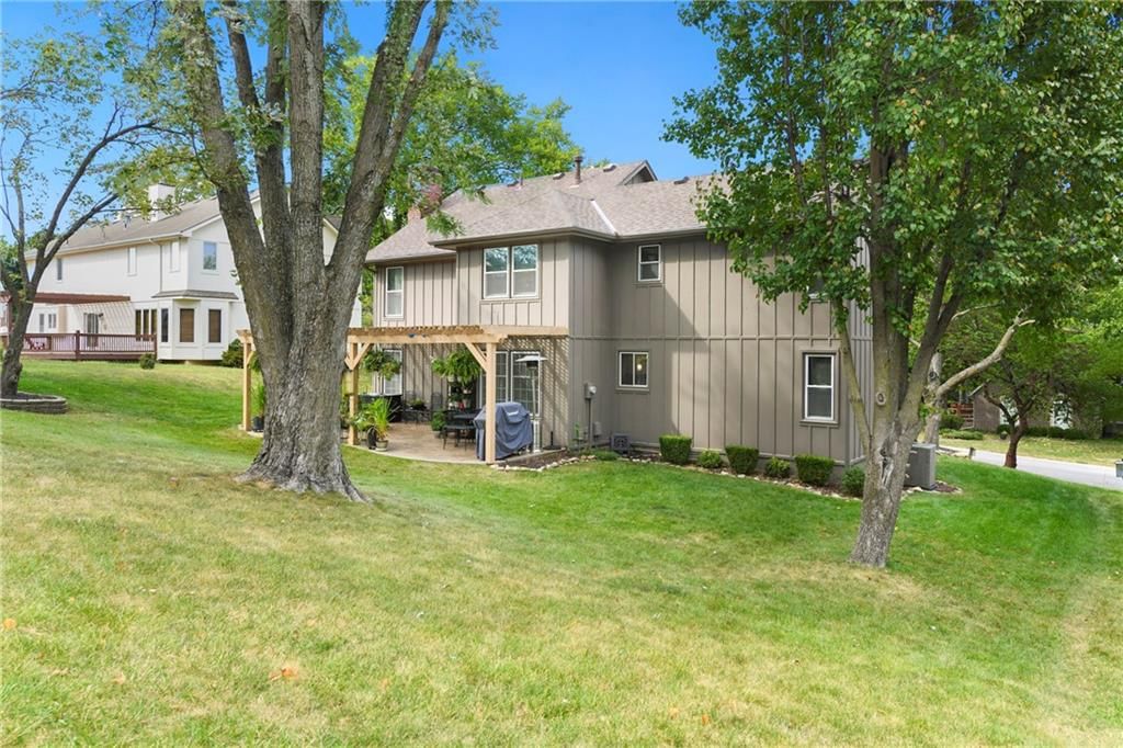 2508 NW Bent Tree Circle — photo 41