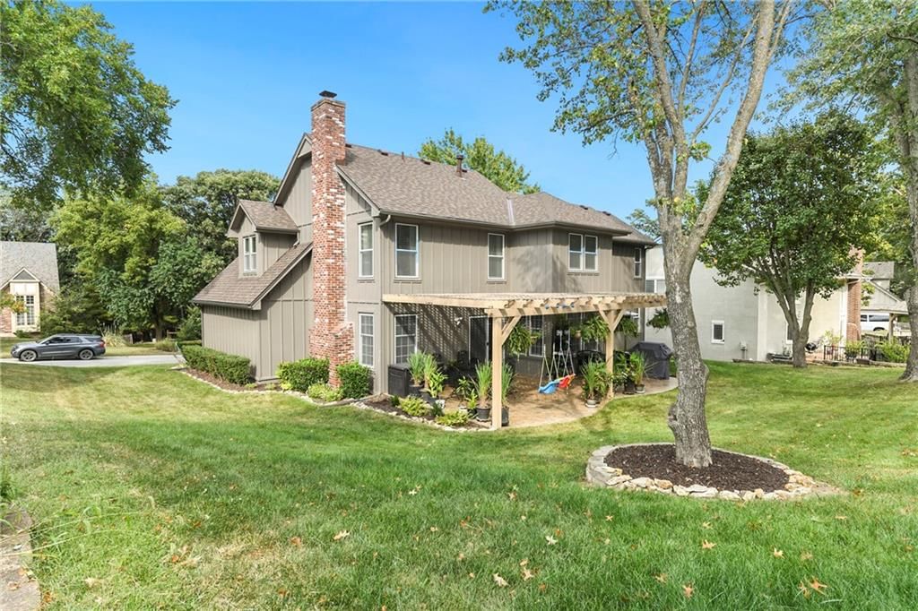 2508 NW Bent Tree Circle — photo 48