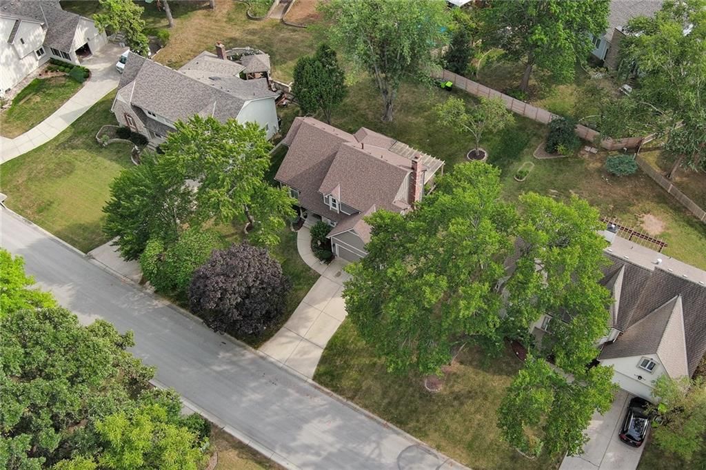 2508 NW Bent Tree Circle — photo 49