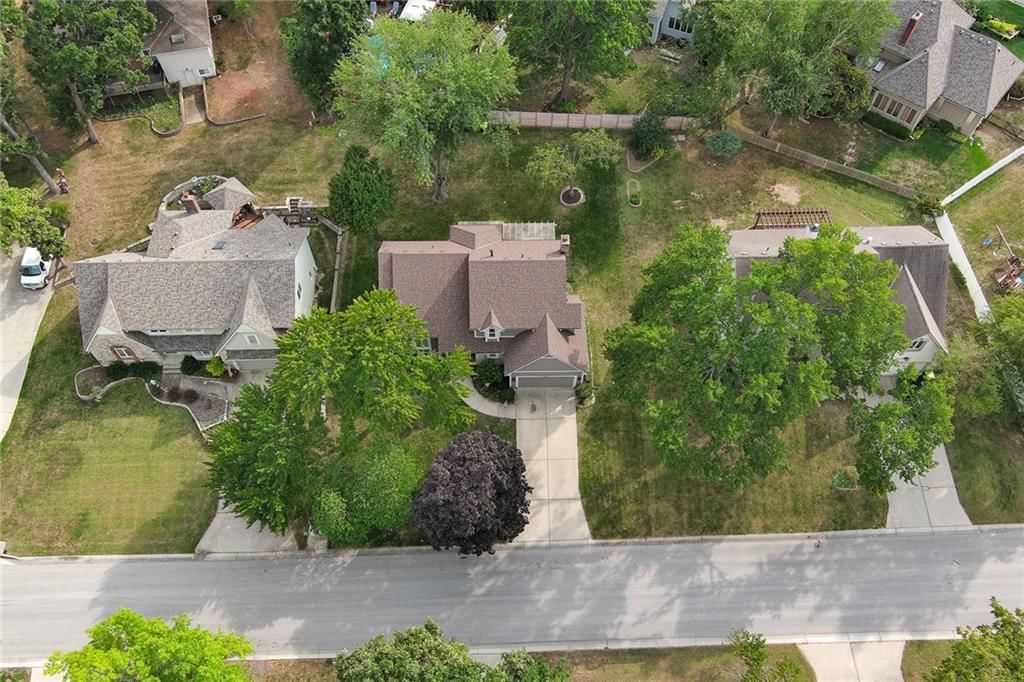2508 NW Bent Tree Circle — photo 52