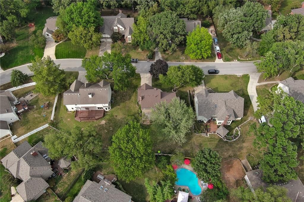 2508 NW Bent Tree Circle — photo 63