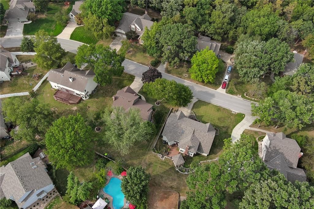 2508 NW Bent Tree Circle — photo 64