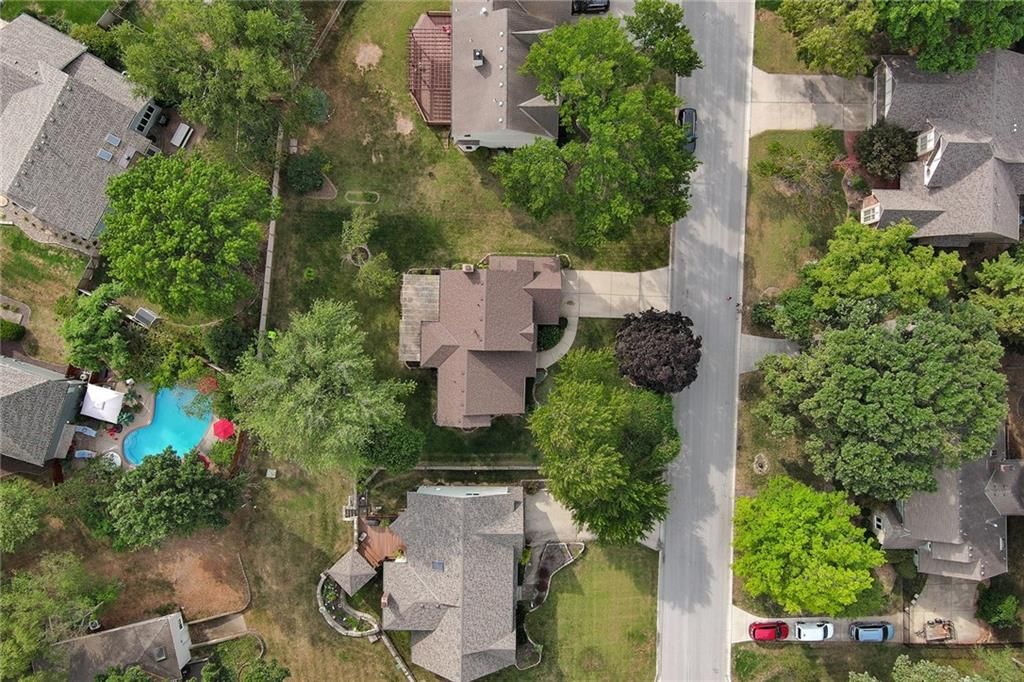 2508 NW Bent Tree Circle — photo 65
