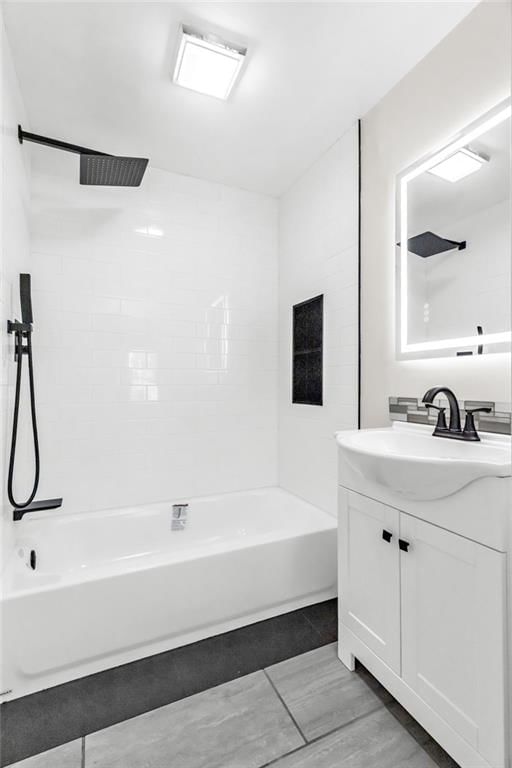 515 NE Greenfield Road — photo 13
