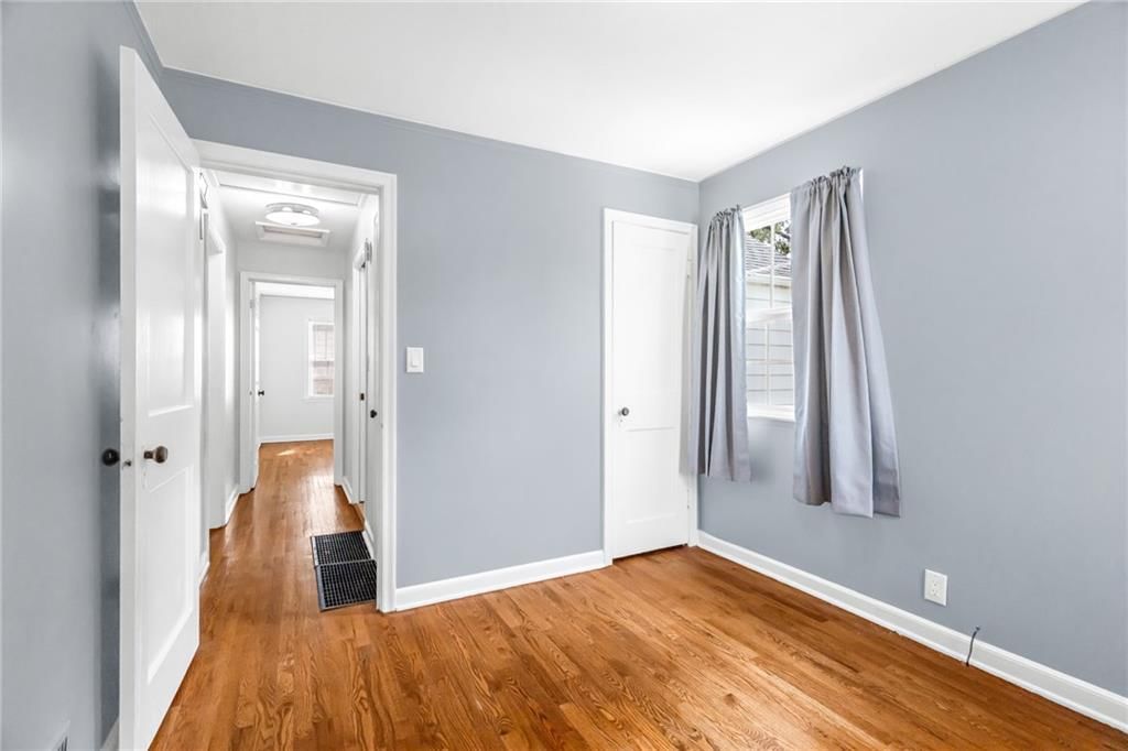 515 NE Greenfield Road — photo 16