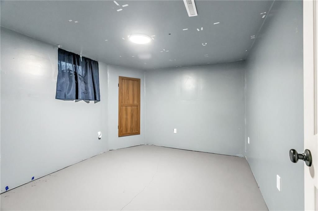 515 NE Greenfield Road — photo 19