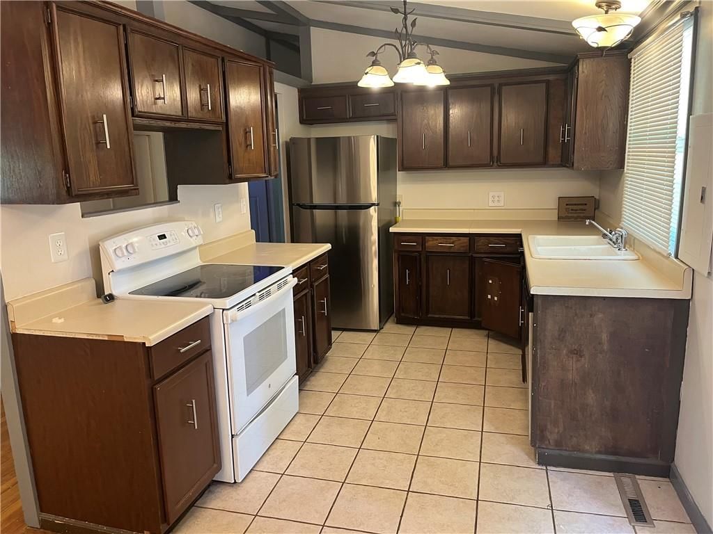 5703 N Euclid Avenue — photo 3