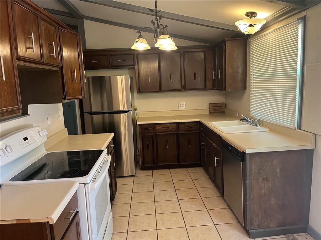 5703 N Euclid Avenue — photo 4