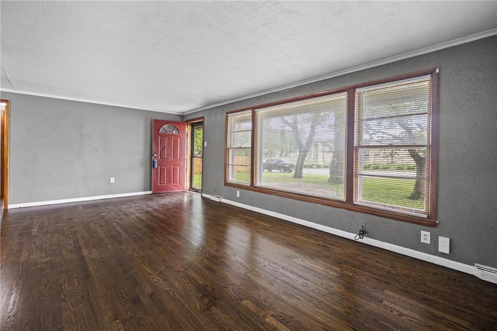 11517 Greenwood Street — photo 5