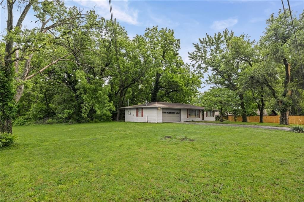 11517 Greenwood Street — photo 22