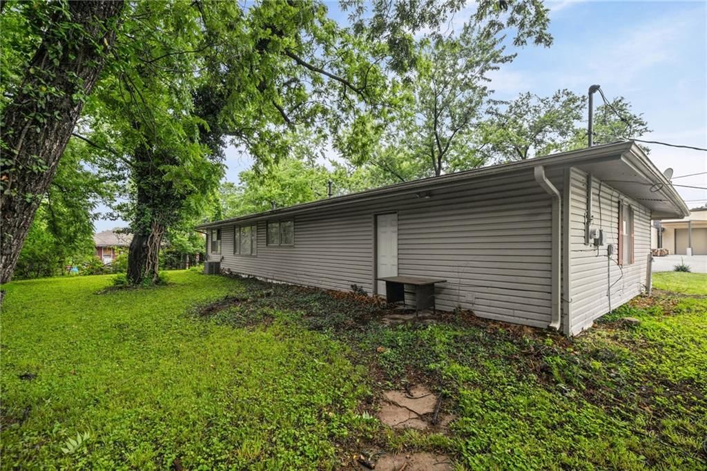 11517 Greenwood Street — photo 26