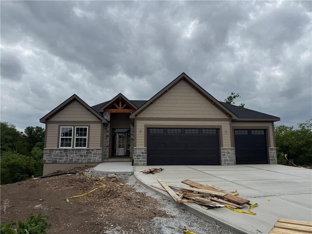 31517 W 86th Court, De Soto, KS: listing photo 2