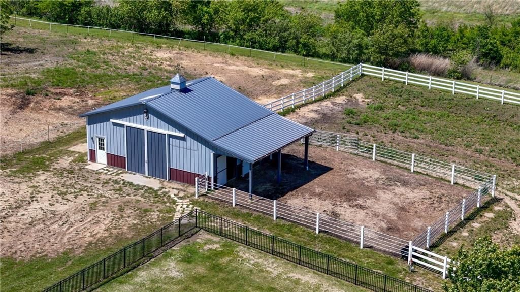 540 N 711 Road — photo 17