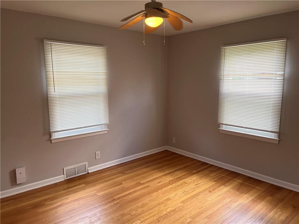 4208 N Brighton Avenue — photo 7