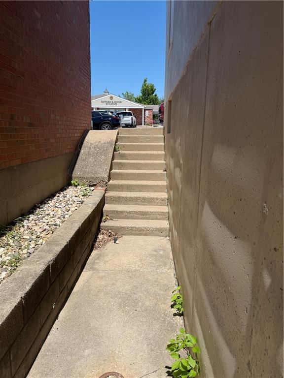 11 W FRANKLIN Street — photo 13
