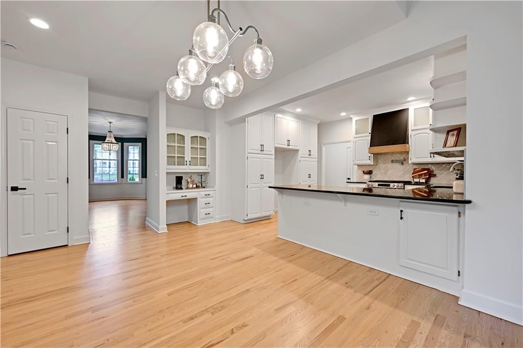 5307 Greenwood Street — photo 11