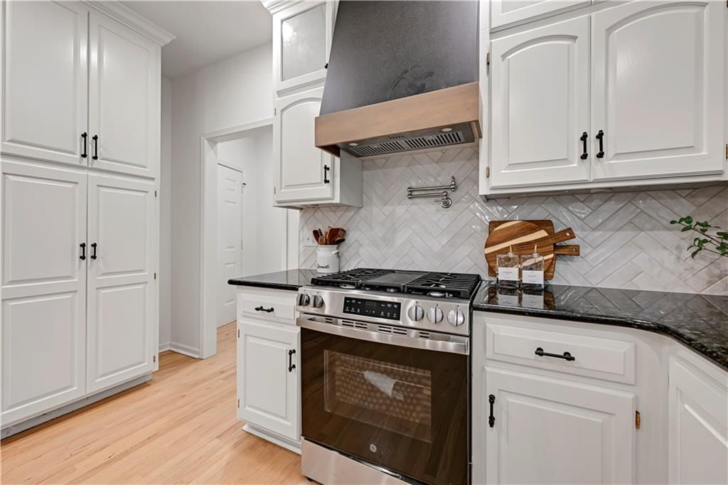 5307 Greenwood Street — photo 15