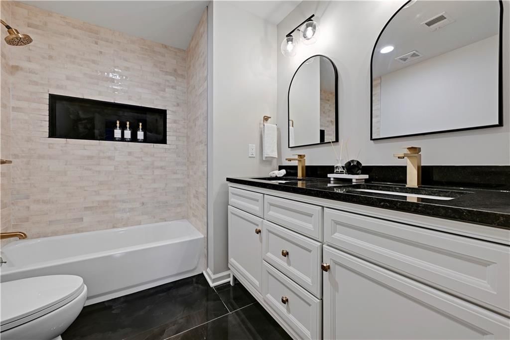 5307 Greenwood Street — photo 29