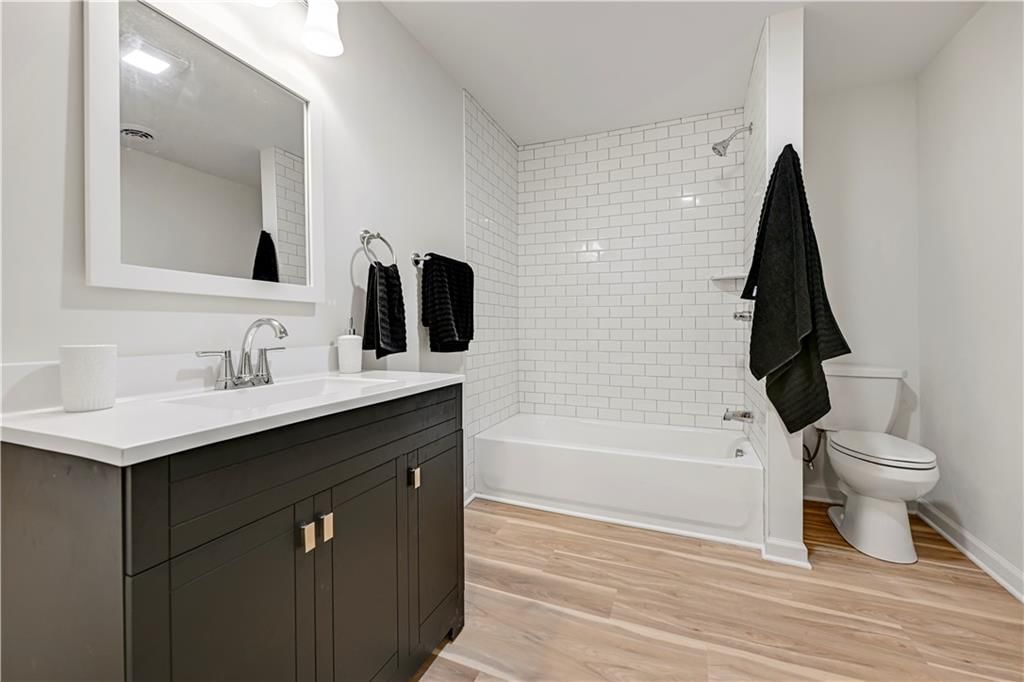 5307 Greenwood Street — photo 31