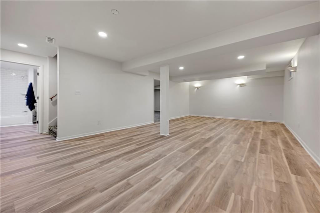 5307 Greenwood Street — photo 35